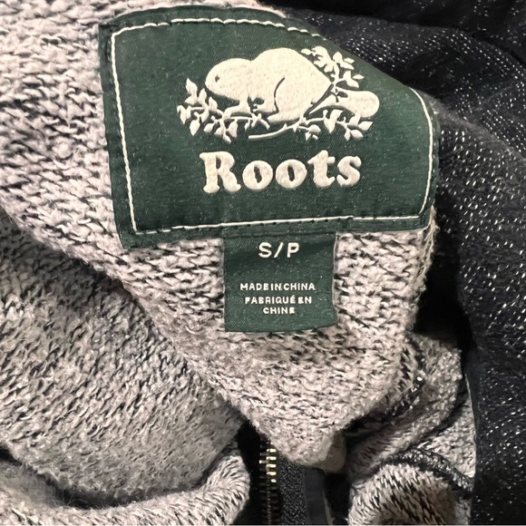 Dark zip up Roots hoodie, great condition, warm, and durable. - Picture 2 of 2